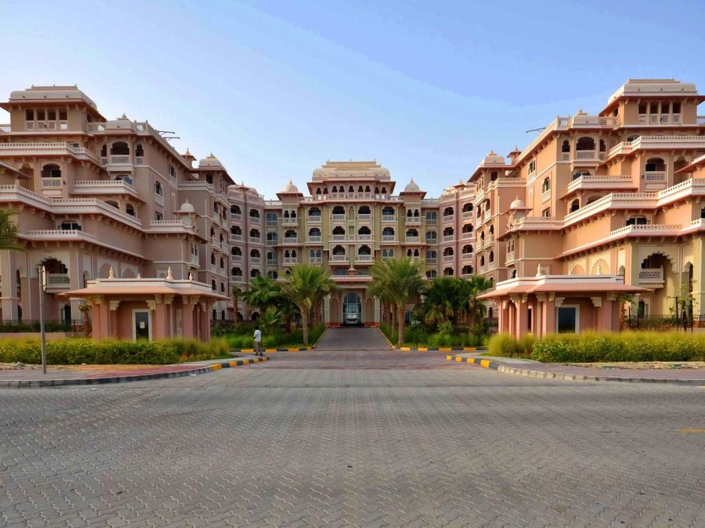 Grandeur Residences by ETA Star in Palm Jumeirah. Premium apartments for Sale in Dubai