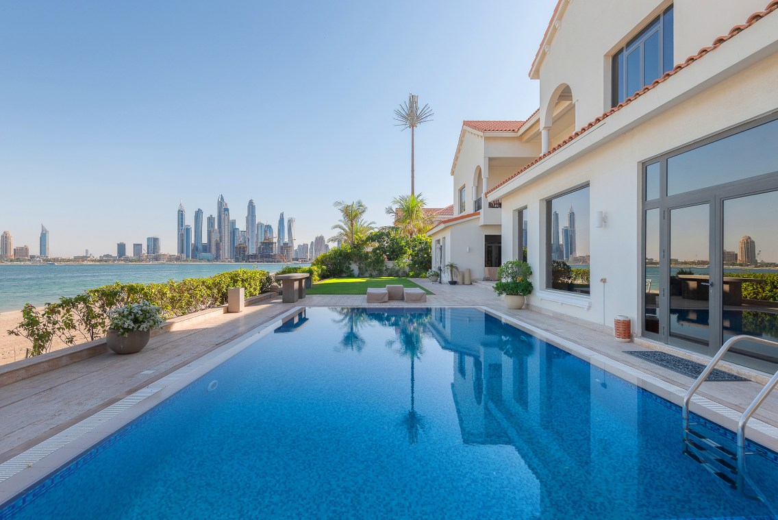Signature Villas by Nakheel in Palm Jumeirah, Dubai.