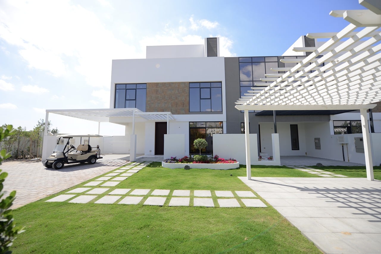 Jumeirah Luxury in Jumeirah Golf Estates by Jumeirah Luxury Living, Dubai. Premium townhouses for sale in Dubai