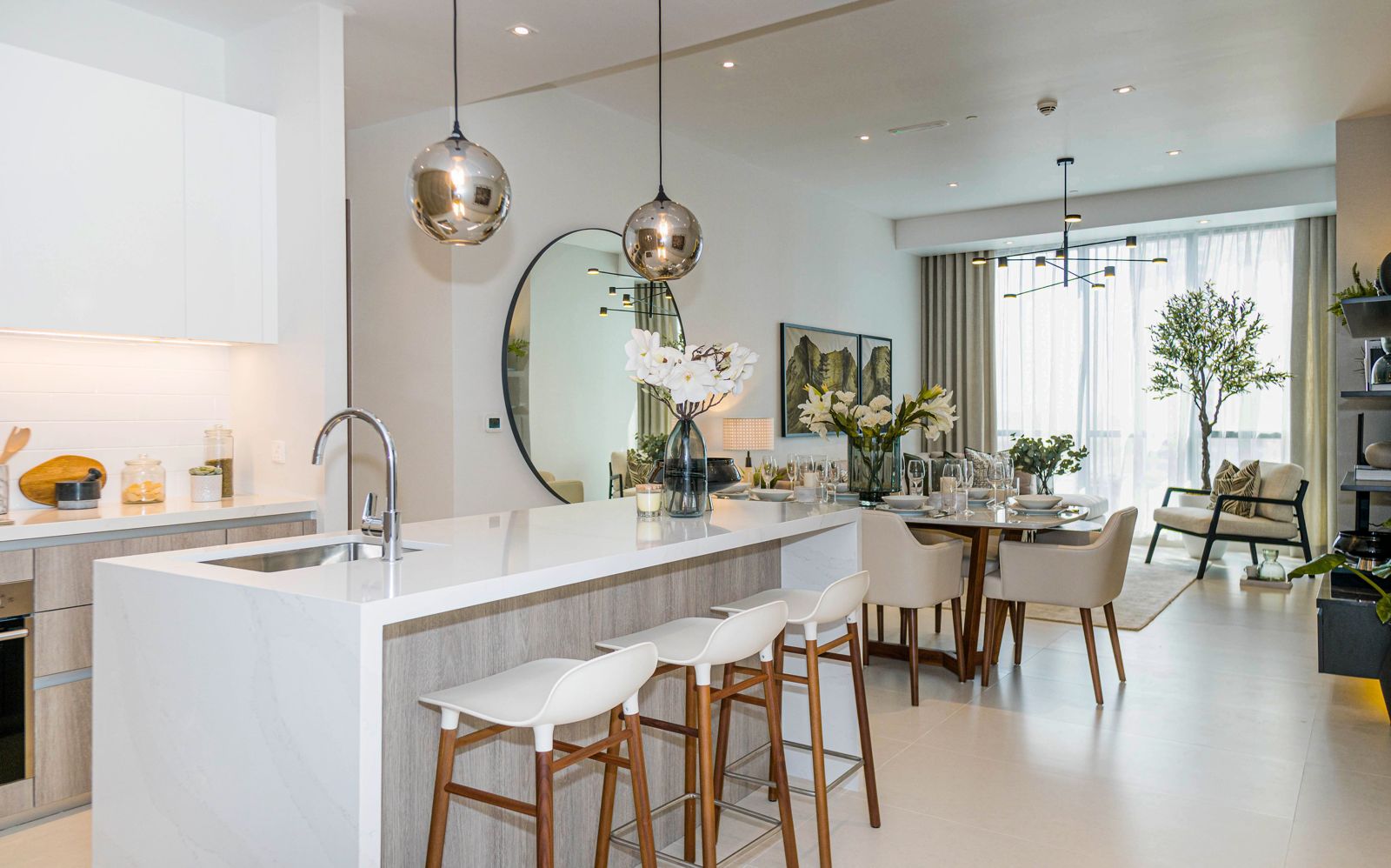 LIV Marina by LIV in Dubai Marina. Premium apartments for sale in Dubai, UAE 3 1